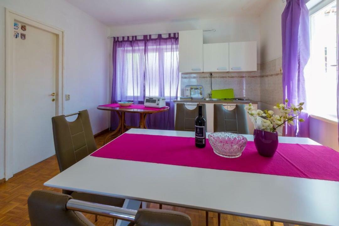 Apartment Dvorska ซริกเวนิซา ภายนอก รูปภาพ