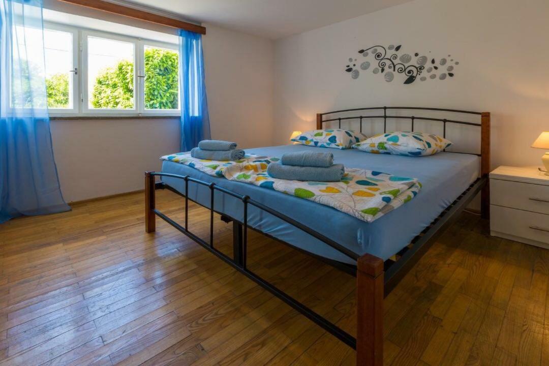 Apartment Dvorska ซริกเวนิซา ภายนอก รูปภาพ