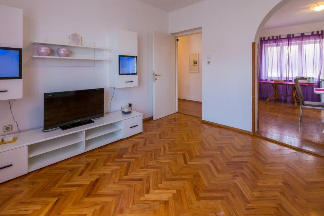 Apartment Dvorska ซริกเวนิซา ภายนอก รูปภาพ
