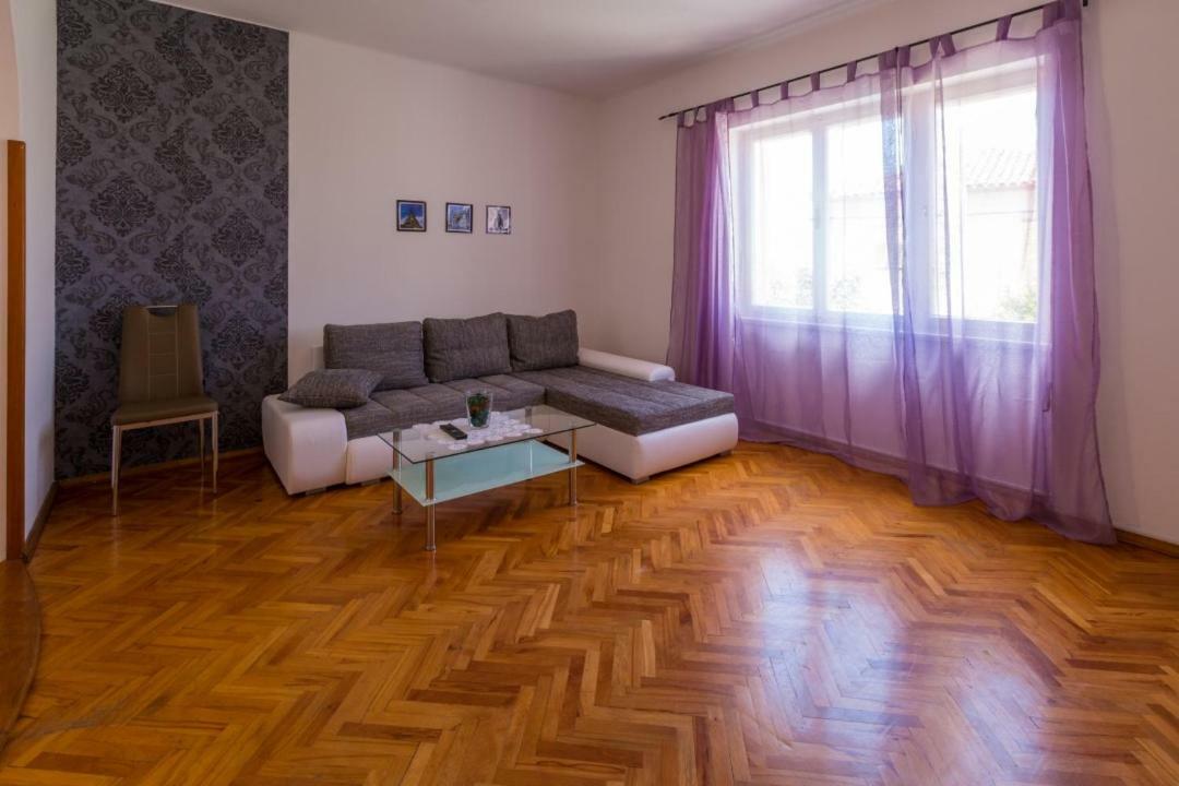 Apartment Dvorska ซริกเวนิซา ภายนอก รูปภาพ